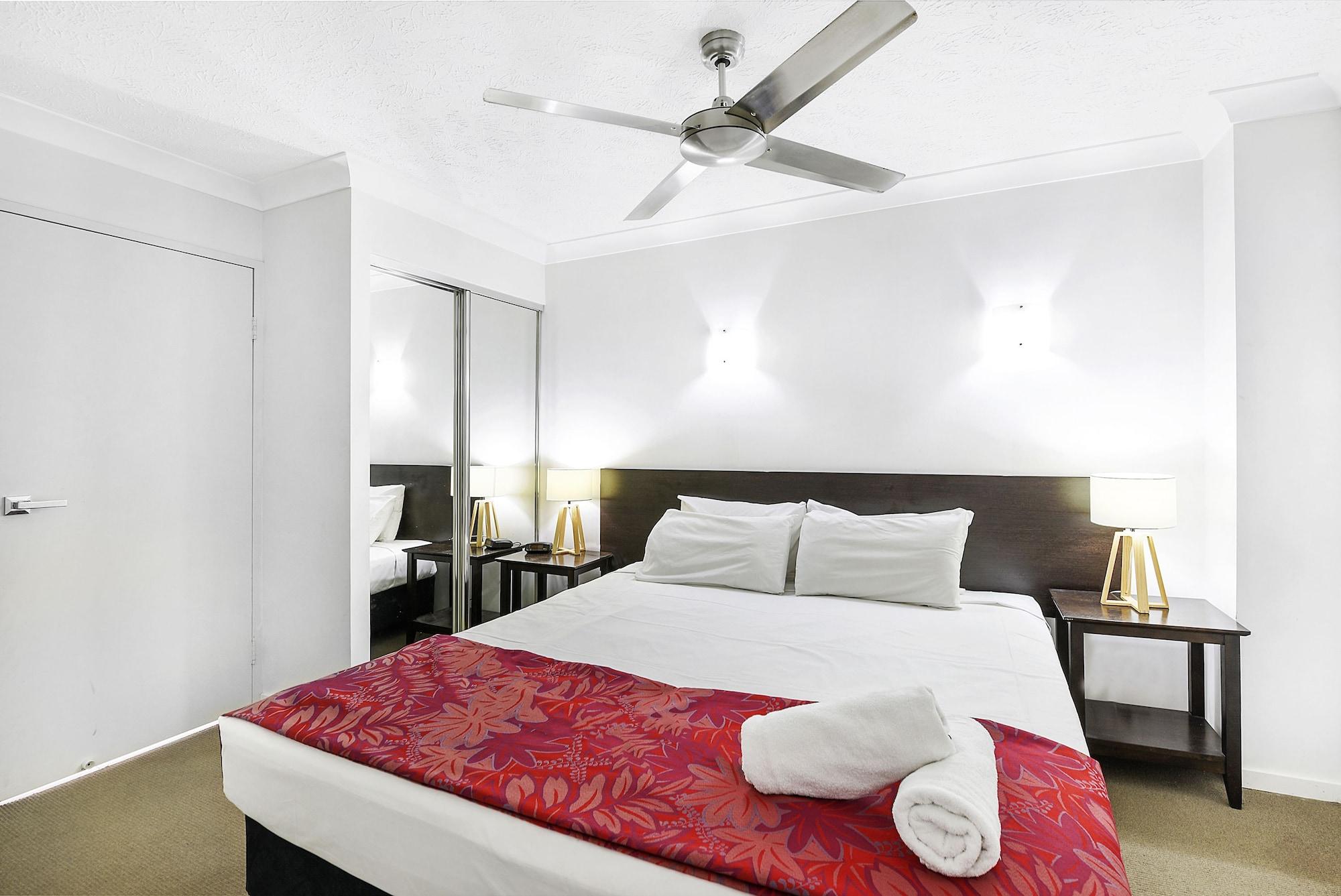 Broadbeach Travel Inn Apartments Gold Coast Extérieur photo