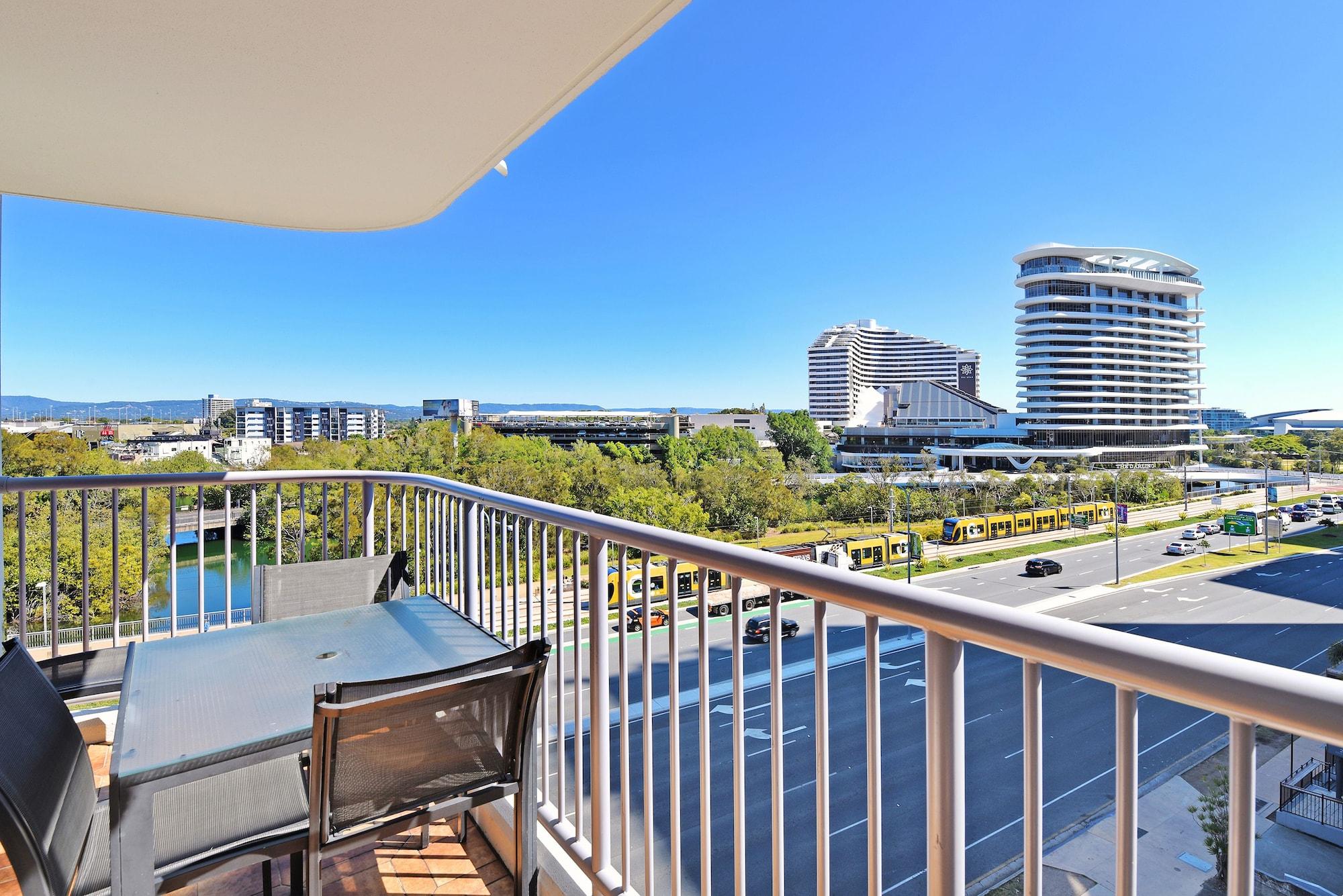 Broadbeach Travel Inn Apartments Gold Coast Extérieur photo