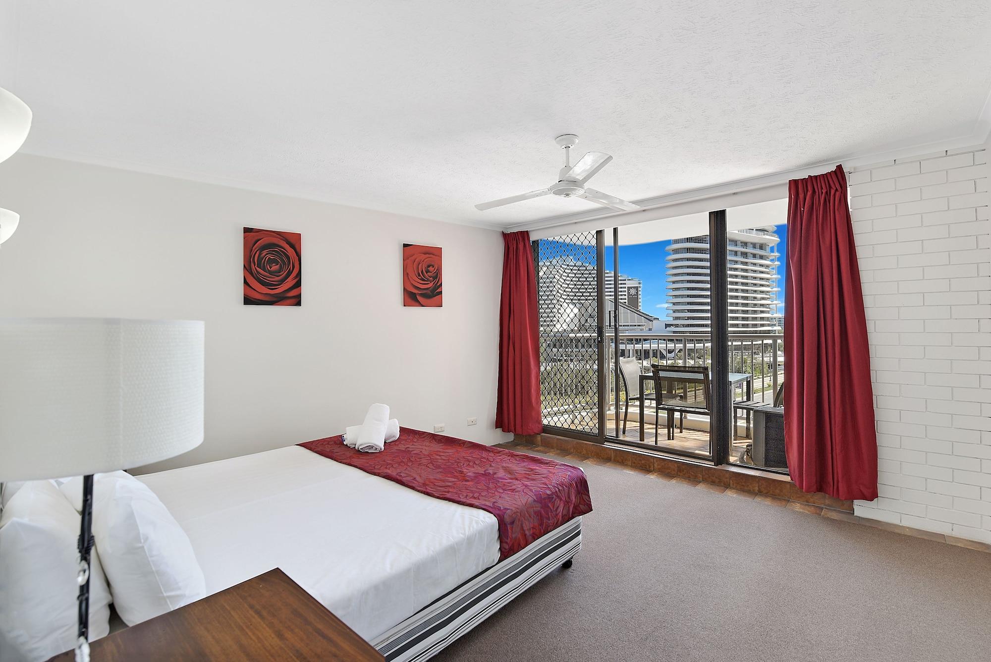 Broadbeach Travel Inn Apartments Gold Coast Extérieur photo