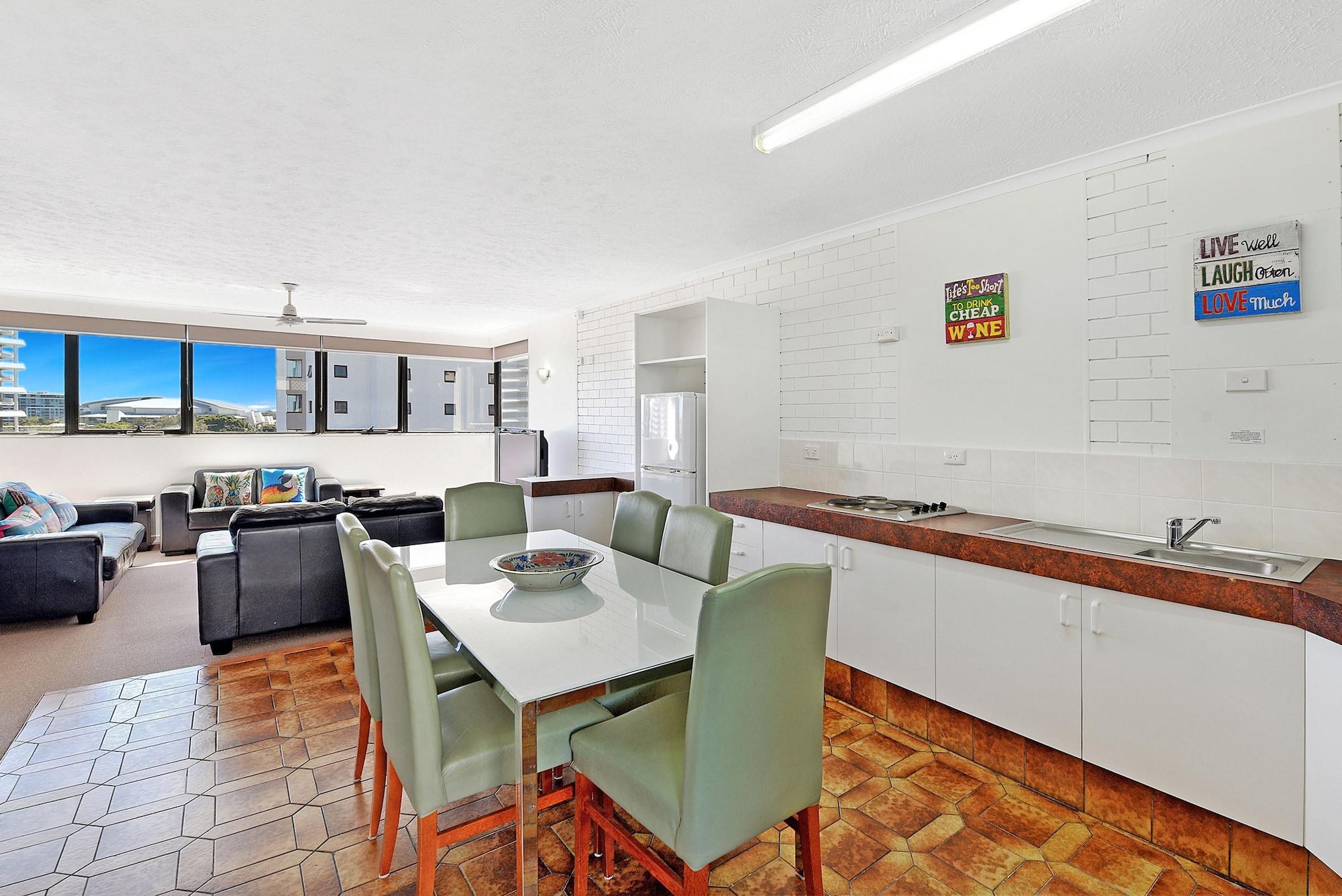 Broadbeach Travel Inn Apartments Gold Coast Extérieur photo