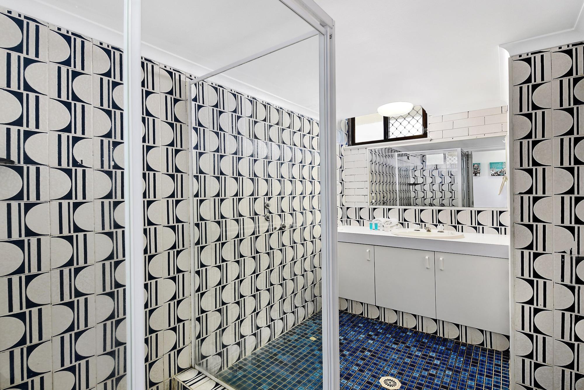 Broadbeach Travel Inn Apartments Gold Coast Extérieur photo