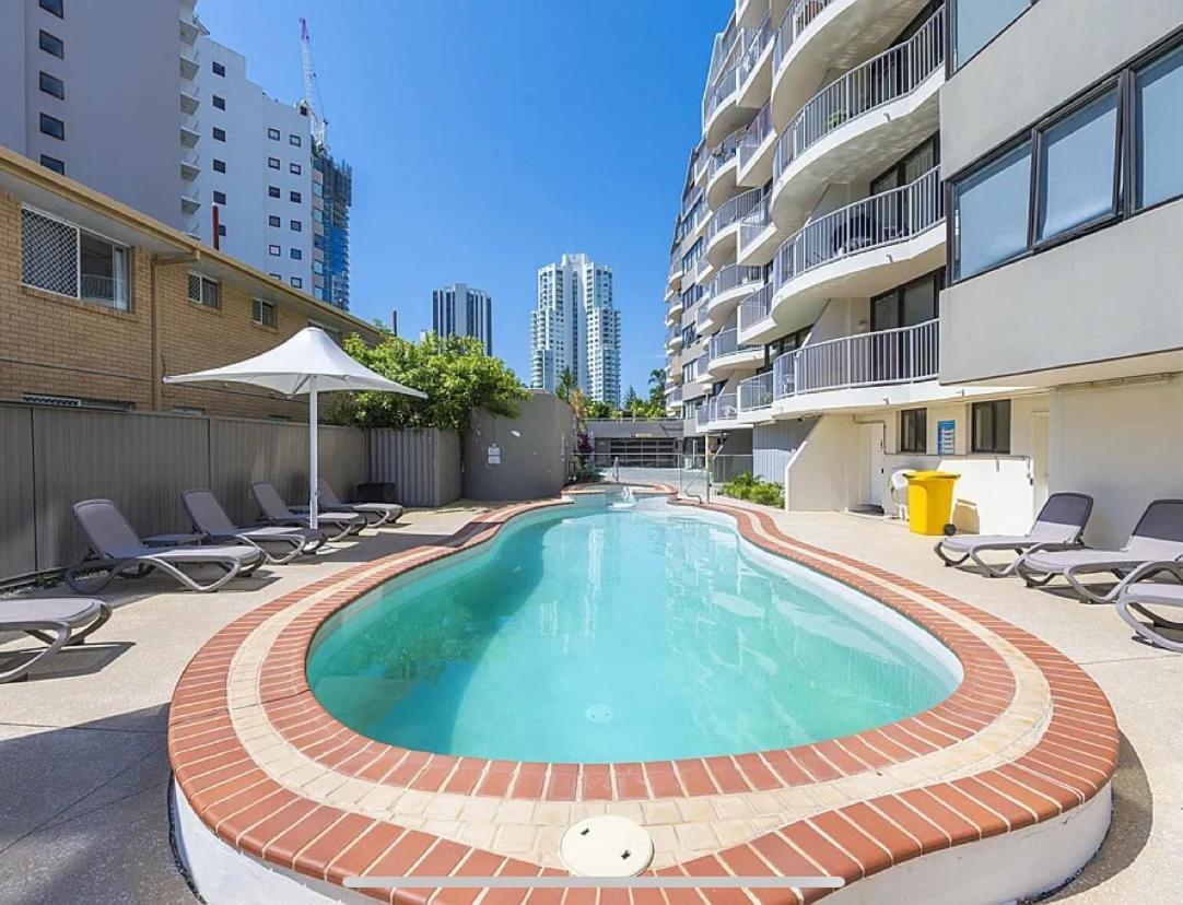 Broadbeach Travel Inn Apartments Gold Coast Extérieur photo