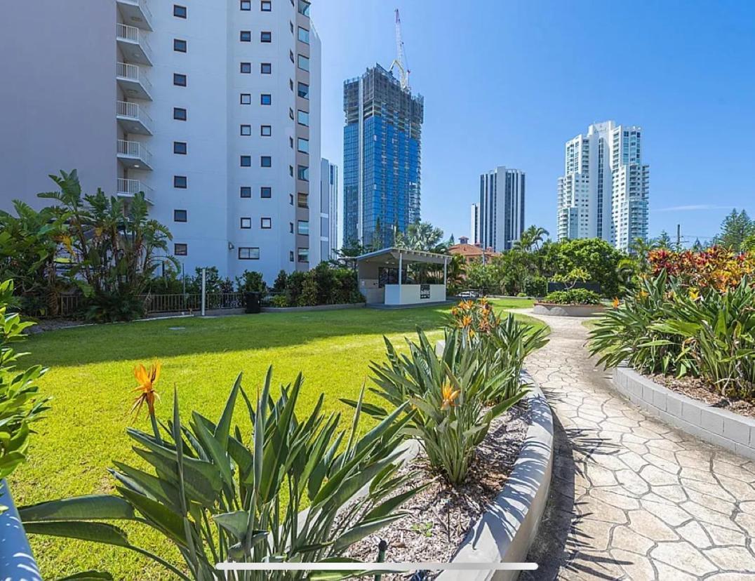 Broadbeach Travel Inn Apartments Gold Coast Extérieur photo