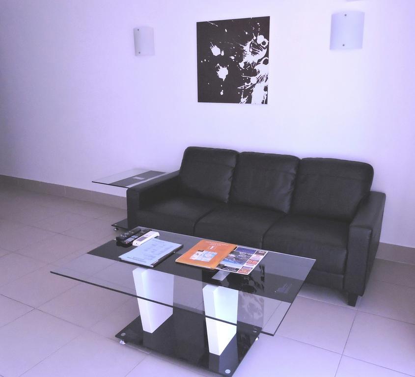 Broadbeach Travel Inn Apartments Gold Coast Extérieur photo