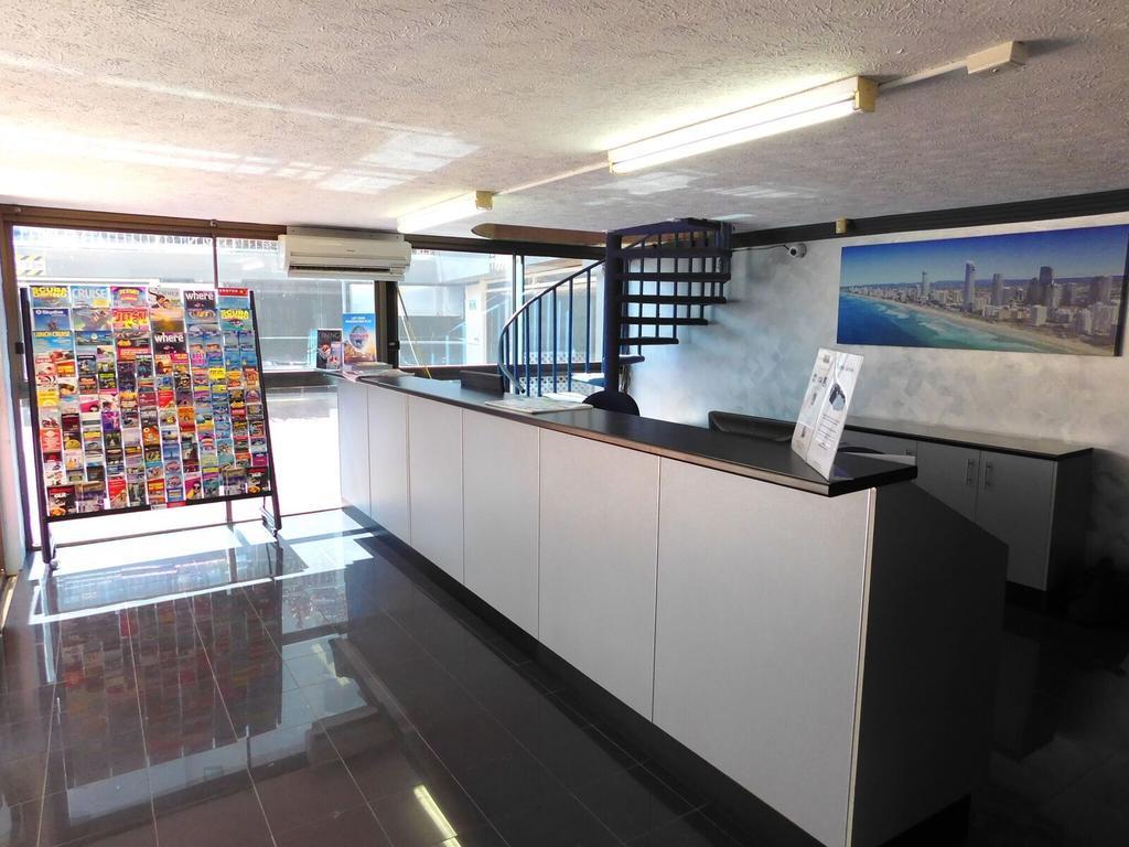 Broadbeach Travel Inn Apartments Gold Coast Extérieur photo
