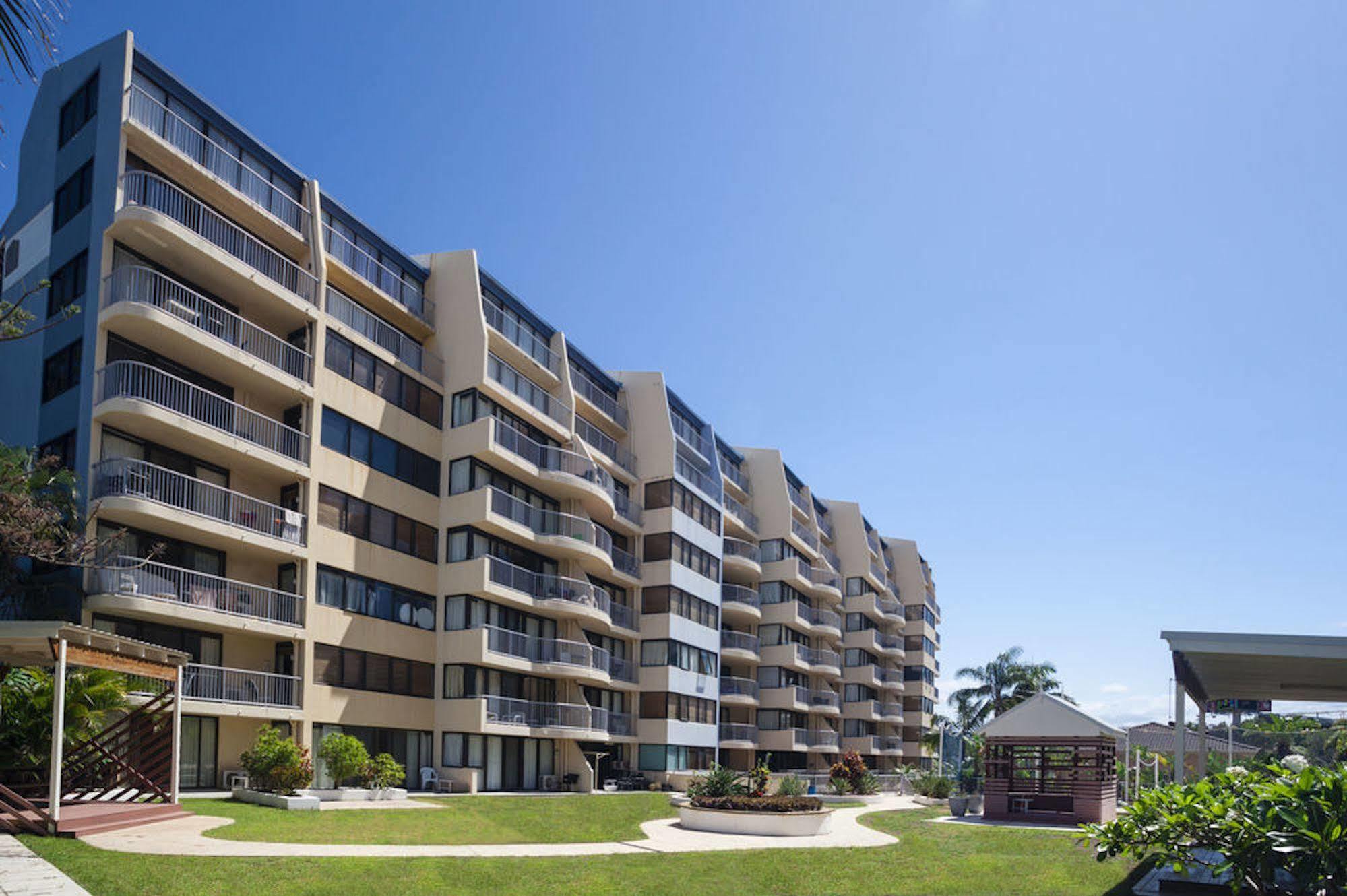 Broadbeach Travel Inn Apartments Gold Coast Extérieur photo